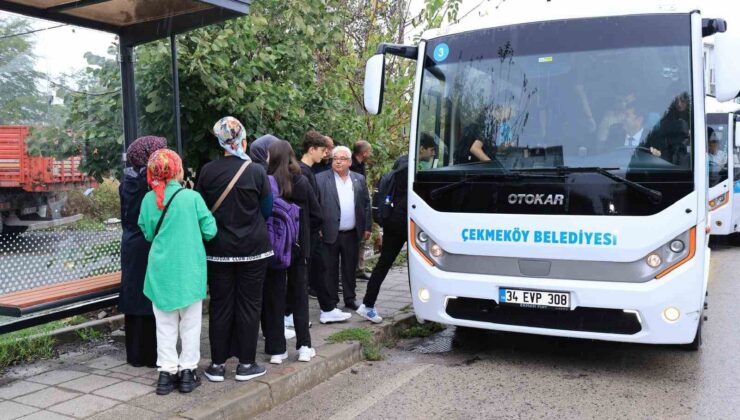 Başkan Çerkez şoför koltuğuna geçti, öğrenciler şaşkınlığını gizleyemedi