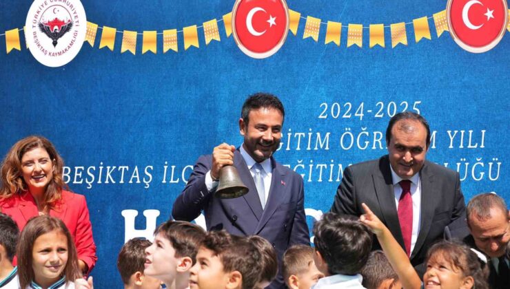Beşiktaş’ta yeni eğitim öğretim yılı 100. Yıl Mustafa Kemal İlkokulu’nda düzenlenen törenle başladı
