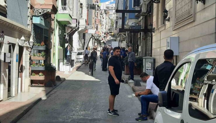 Beyoğlu’nda otel odasında dehşet: Sevgilisinin darbettiği kadın hastanede hayatını kaybetti