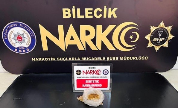 Bilecik’te adliye otoparkında hareketli dakikalar yaşandı