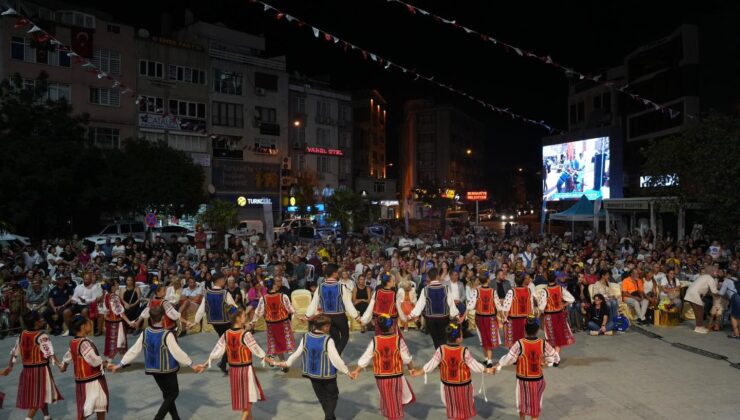 Burhaniye’de kurtuluş coşkusu