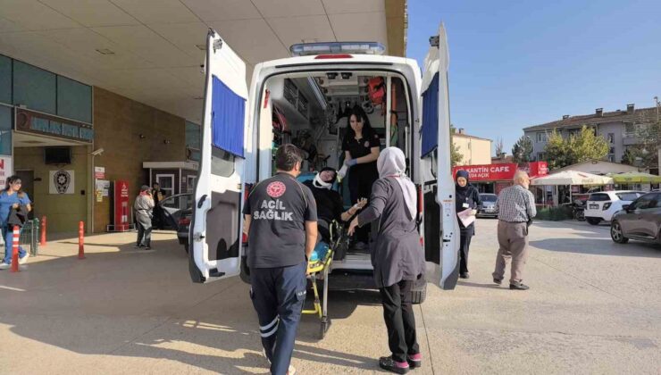 Bursa’da minibüs bisiklete çarptı: 2 yaralı