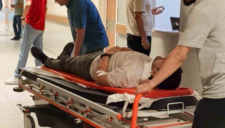 Bursa’da otomobil kamyona çarptı: 1’i ağır 2 yaralı
