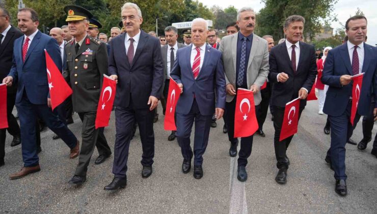 Bursa’nın düşman işgalinden kurtuluşu coşkuyla kutlandı