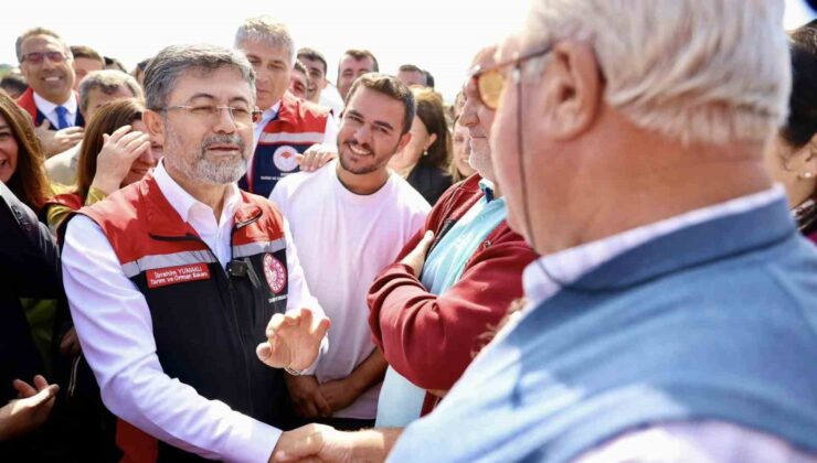 Edirne’de Trakyalı çiftçi Bakan Yumaklı ile pazarlık yaptı