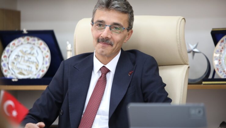 Erenler’de park ve bahçelerde çalışmalar sürüyor