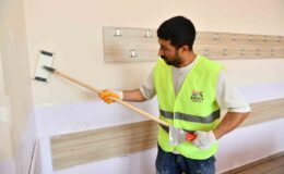 Esenyurt Belediyesi’nden ilçedeki okullarda yenileme çalışması