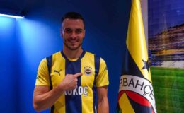 Fenerbahçe, Filip Kostic’i renklerine bağladı