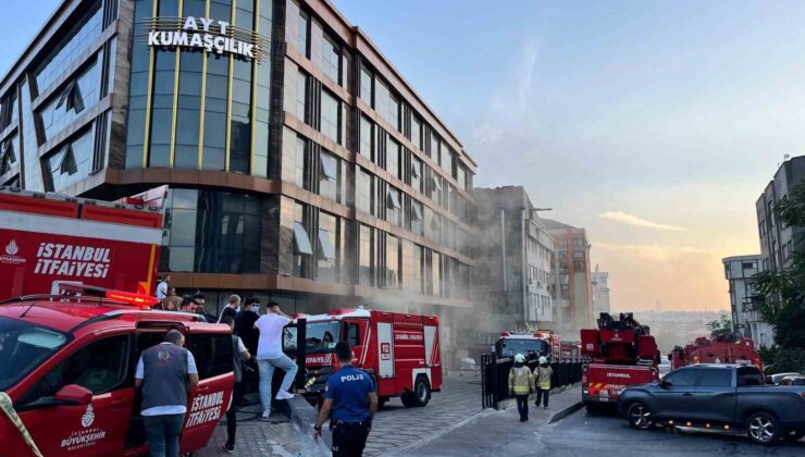 Güngören’de 4 katlı kumaş imalathanesinde yangın paniği