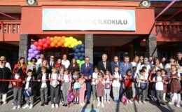 İlk ders zilini protokol çaldı