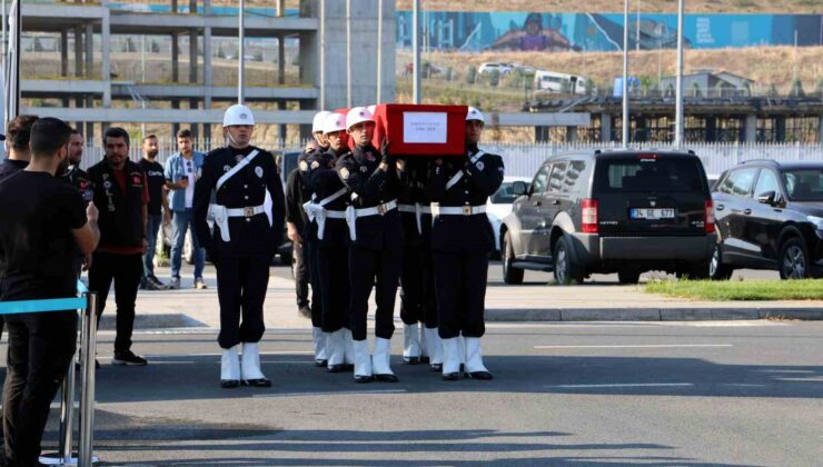 İsrail’in katlettiği Ayşenur Ezgi Eygi’nin cenazesi İstanbul’a getirildi