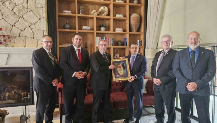 Kanadalı heyet, Tarihi Alan Başkanı İsmail Kaşdemir ile bir araya geldi