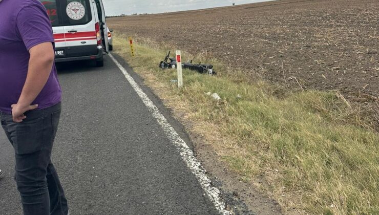 Kaza yapan ehliyetsiz motosiklet sürücüsü hastanelik oldu