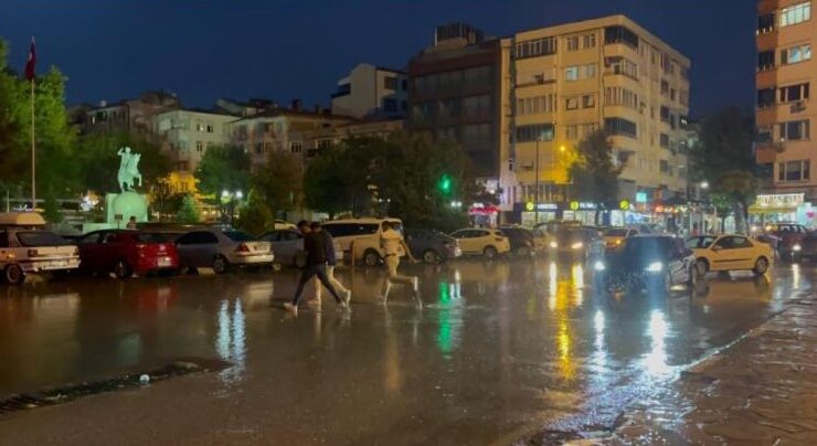 Kırklareli’nde sağanak yağış