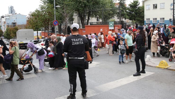 Küçükçekmece zabıtasından okul önlerinde denetim