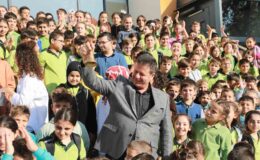 Kuzuluk Dr. Enver Ören Ortaokulu’nda ilk ders zilini Başkan Soykan çaldı