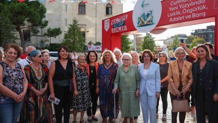 Maltepe’de kitap fuarı heyecanı başladı: Vatandaşlar yoğun ilgi gösterdi