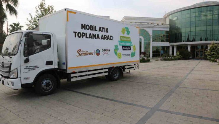 Mobil atık toplama aracı vatandaşın hizmetinde