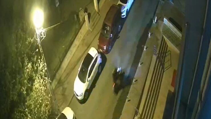 Motosikletli şahıs emlak ofisini kurşunladı; o anlar kameraya yansıdı