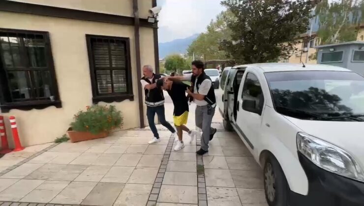 (Özel) Bursa’da suç makinesinden polislere: “Maymun çiçeğine yakalandım size de bulaşır”