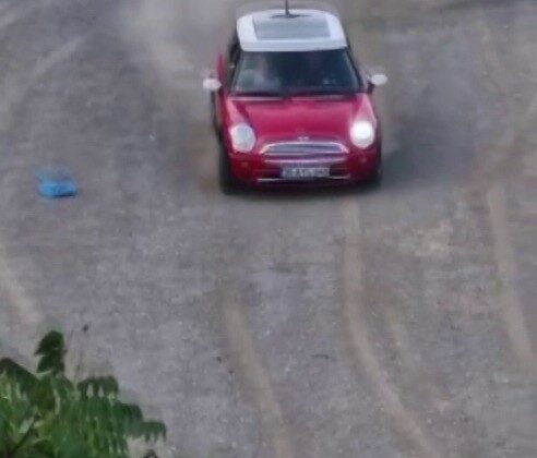 Pendik’te drift atarak tozu dumana katan sürücüye 45 bin TL para cezası