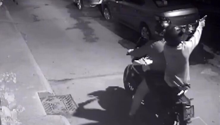 Pendik’te motosikletli şahıs hem apartmana ateş etti, hem videoya aldı