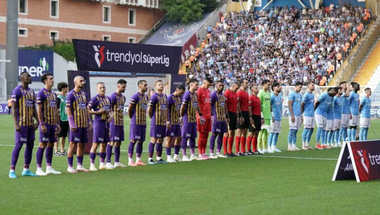 Trendyol Süper Lig: Eyüpspor: 0 – Trabzonspor: 0 (İlk yarı)