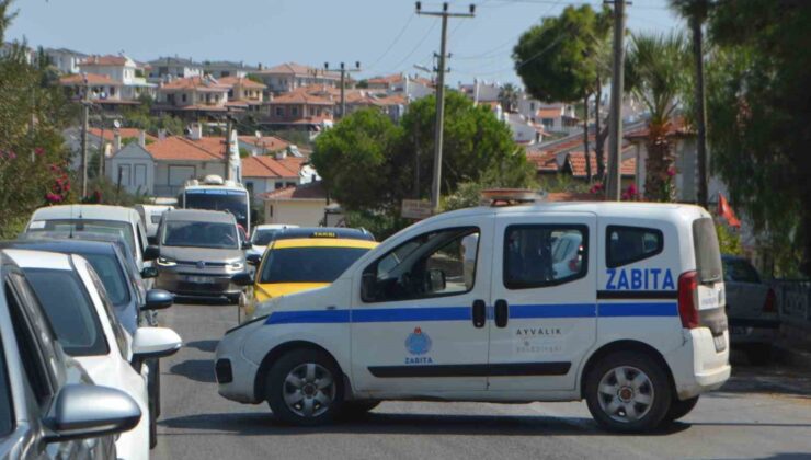 Turistik Cunda Adası yolu az daha ulaşıma kapatılıyordu