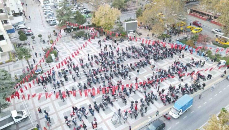 150 motorcudan Cumhuriyet Korteji