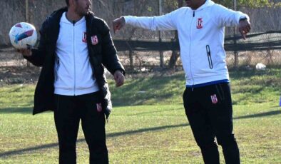 Balıkesirspor, Etimesgut Belediyespor maçı hazırlıklarına başladı