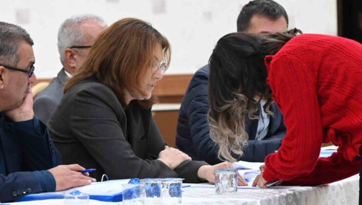 Bozüyük’te belediye ait dükkanlar ihaleye verildi