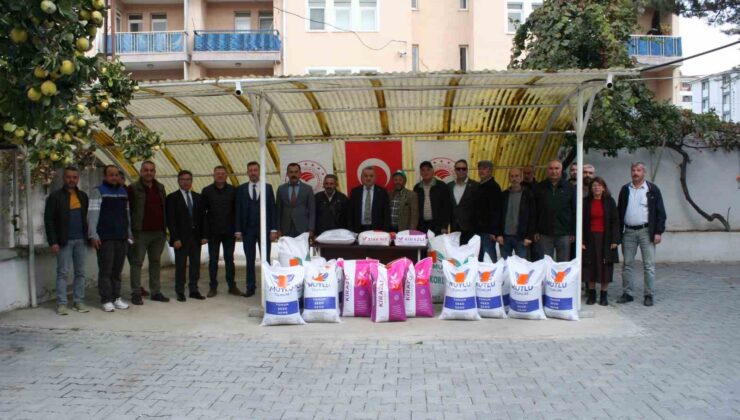 Bozüyük’te çiftçilere yem bitkisi tohumu dağıtıldı