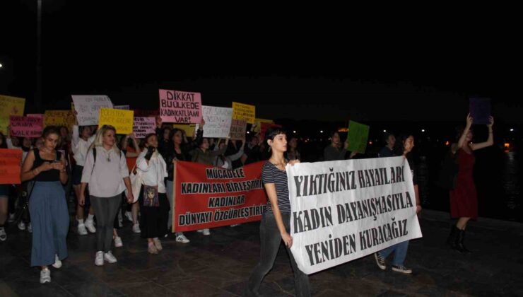 Çanakkale’de kadın cinayetleri protesto edildi