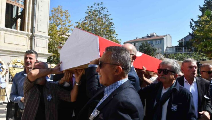 Gazeteci Güneri Cıvaoğlu son yolculuğuna uğurlandı