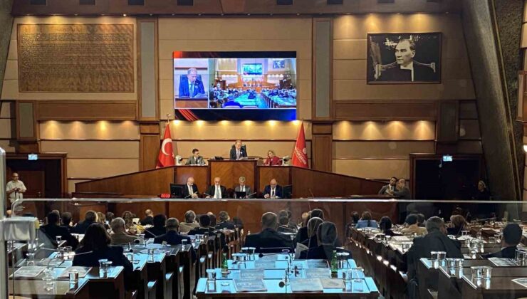 İBB Meclisi’nde Ekrem İmamoğlu’nun, eski Ordu Valisi’ne hakaret gerginliği