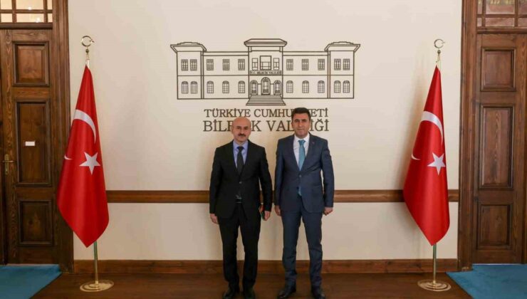 Öztürk göreve başladı