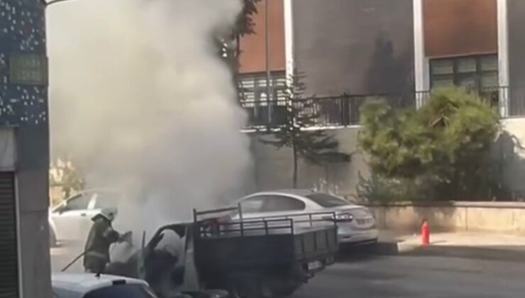 Seyir halindeki kamyonet alev topuna döndü