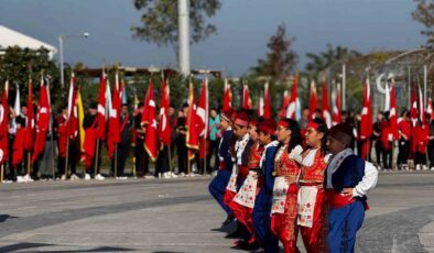 Yalova’da Cumhuriyet’in 101. yılı coşkuyla kutlandı