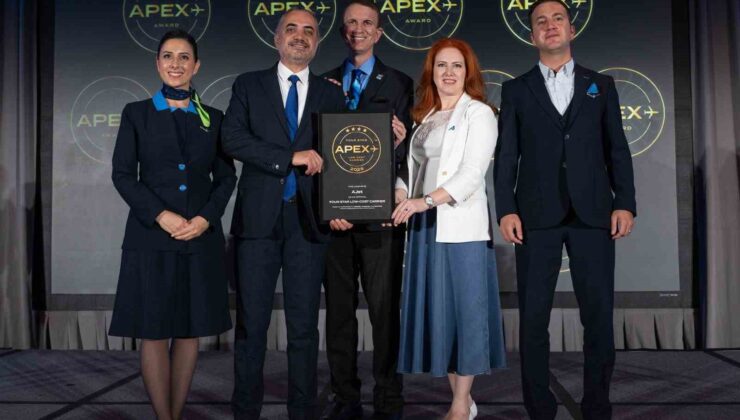 Ajet ilk uluslararası ödülünü aldı