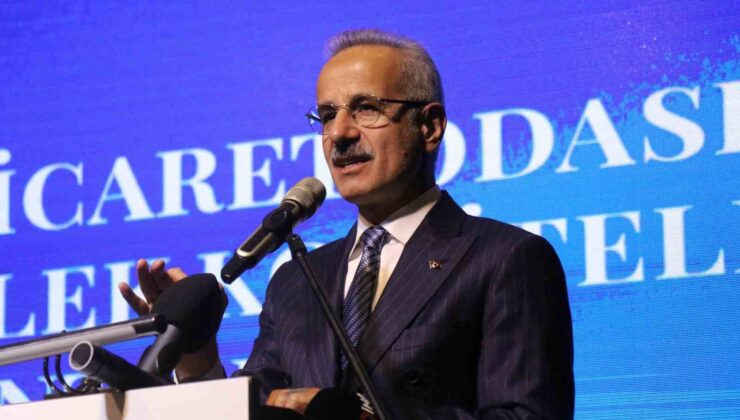 Bakan Uraloğlu: “Ülke savunması için donanmanın rolü neyse, ülke ticareti için de denizcilik sektörünün rolü tam olarak budur”