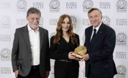 Beyhan Eczacıbaşı İlkgençlik Edebiyatı Yılın Kadın Yazarı Ödülü, Meral Karamuk Uğurşan’ın oldu