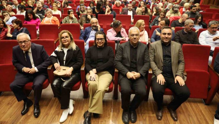 Bursa’da Atatürk’ün sevdiği şarkılar seslendirildi