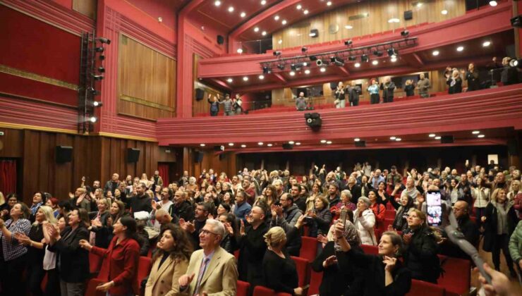 Bursa’da Feryal Öney ile türkü dolu gece