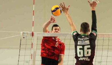 CEV Challenge Kupası: Neftohimik: 0 – Spor Toto: 3