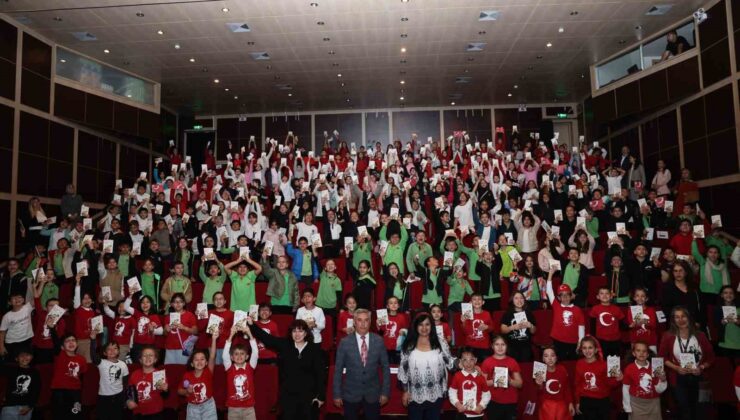 Çocuklara kitap söyleşilerinde konu Cumhuriyet’in değerleri