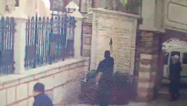Fatih’te cami avlusunda havaya ateş açan şüpheli tutuklandı