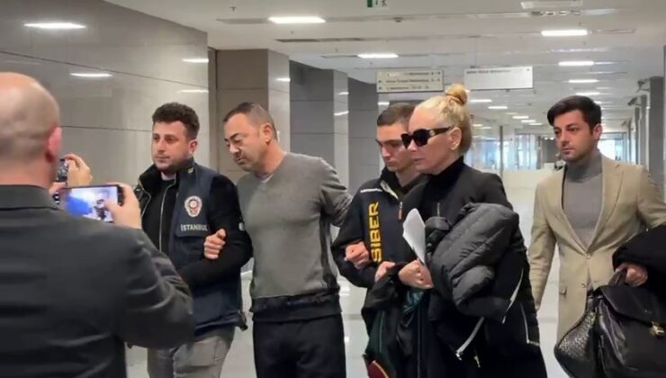 İstanbul’da ‘yasadışı bahse teşvik’ iddiasına yönelik başlatılan soruşturmada kapsamında gözaltına alınan şarkıcı Serdar Ortaç, tutuklanması talebiyle mahkemeye sevk edildi.