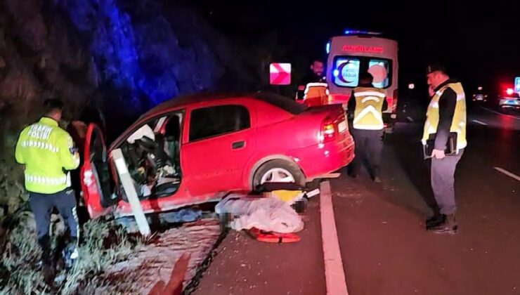 Refüje düşen otomobilinde can verdi