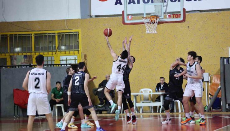 Sakarya Büyükşehir basket takımı İstanbul ekibini ağırlıyor