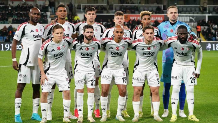 Trendyol Süper Lig: RAMS Başakşehir: 0 – Beşiktaş: 0 (Maç devam ediyor)